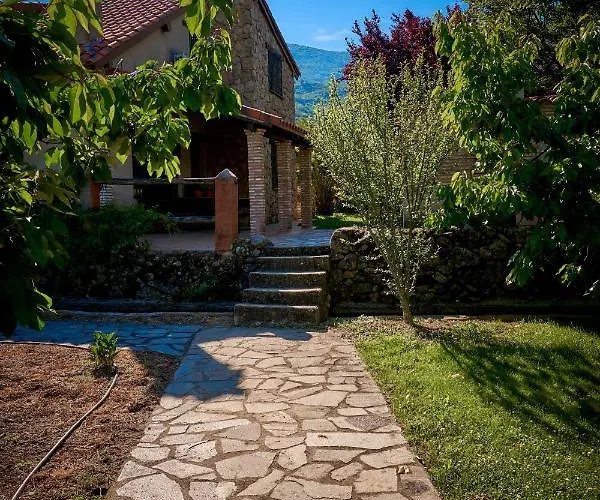 Апартаменты La Canada Del Valle Del Jerte *